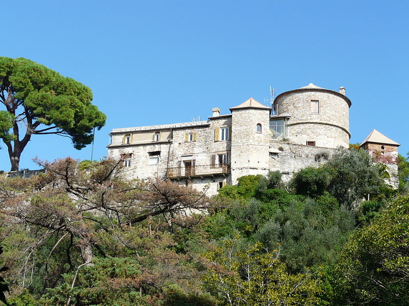 Старинный замок Браун на курорте Портофино