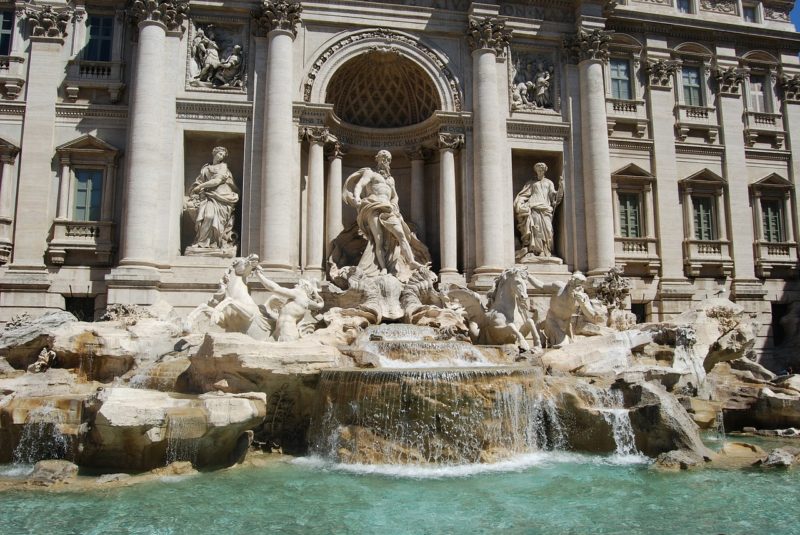 Фонтан Треви в Риме – история, описание, фото, адрес