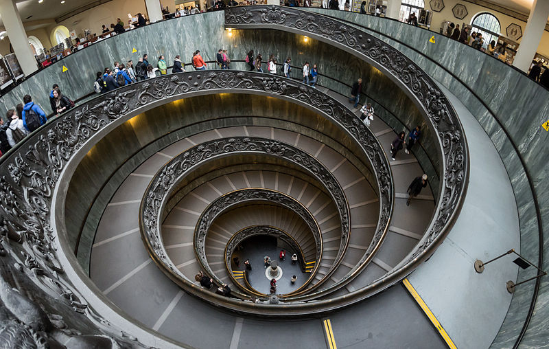 Необычная лестница Браманте в Ватикане