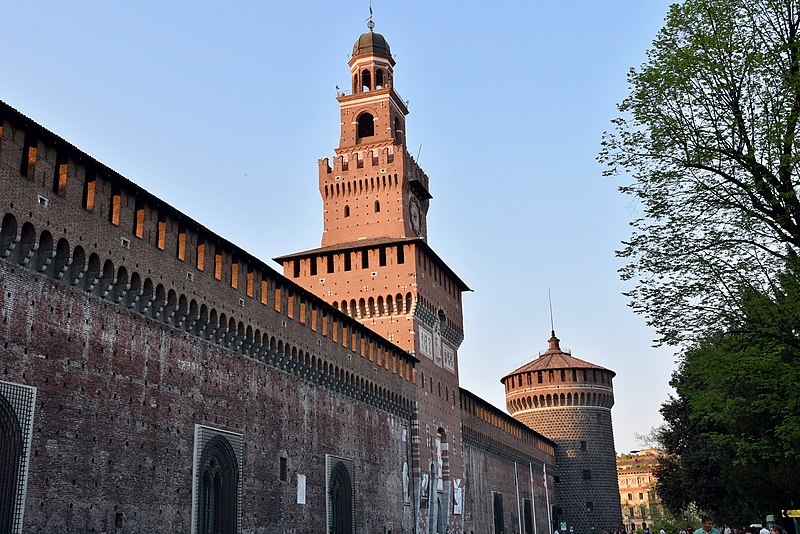 Замок Сфорца в городе Милан