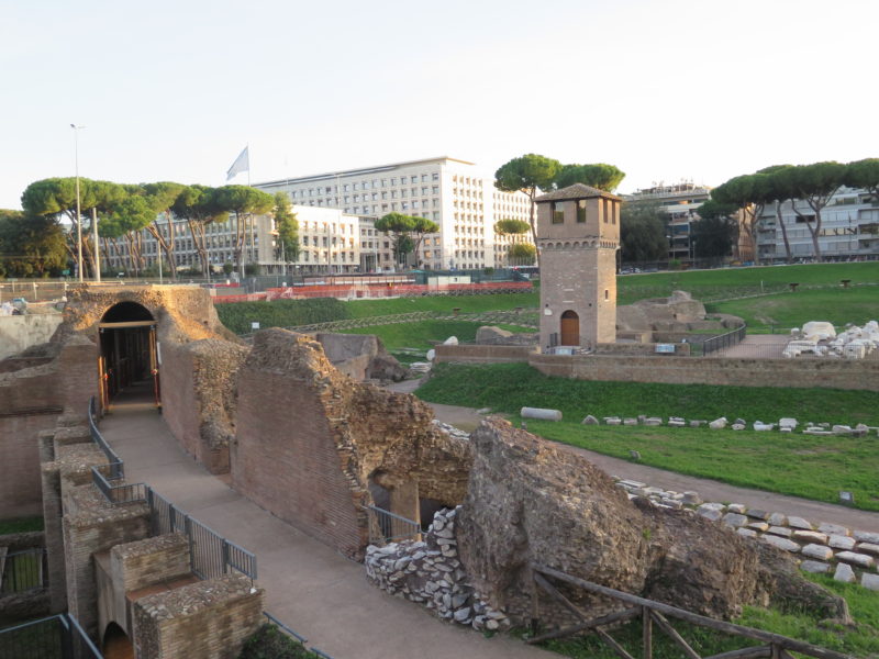 Останки большого цирка Древнего Рима