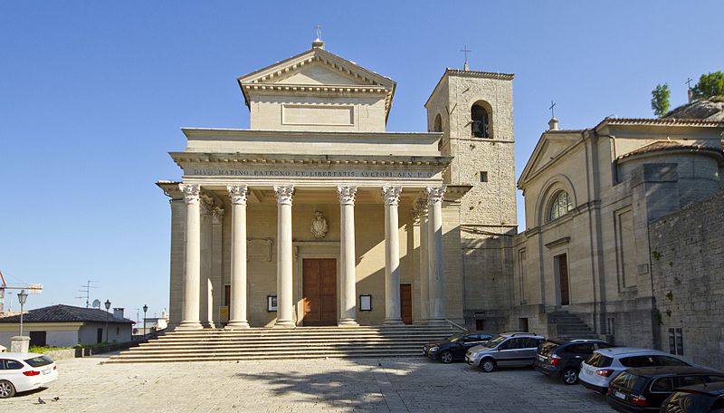 Площадь Piazza della Libertà в Сан-Марино