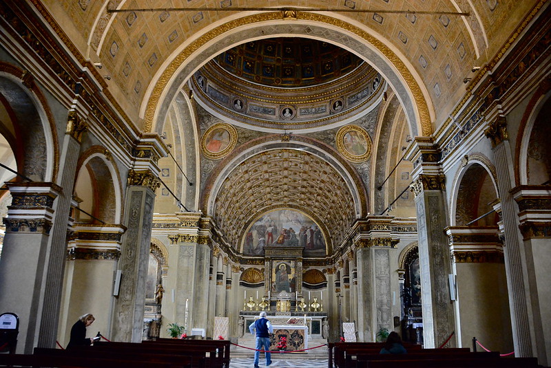 Базилика Санта Мария прессо Сан Сатиро в городе Милан
