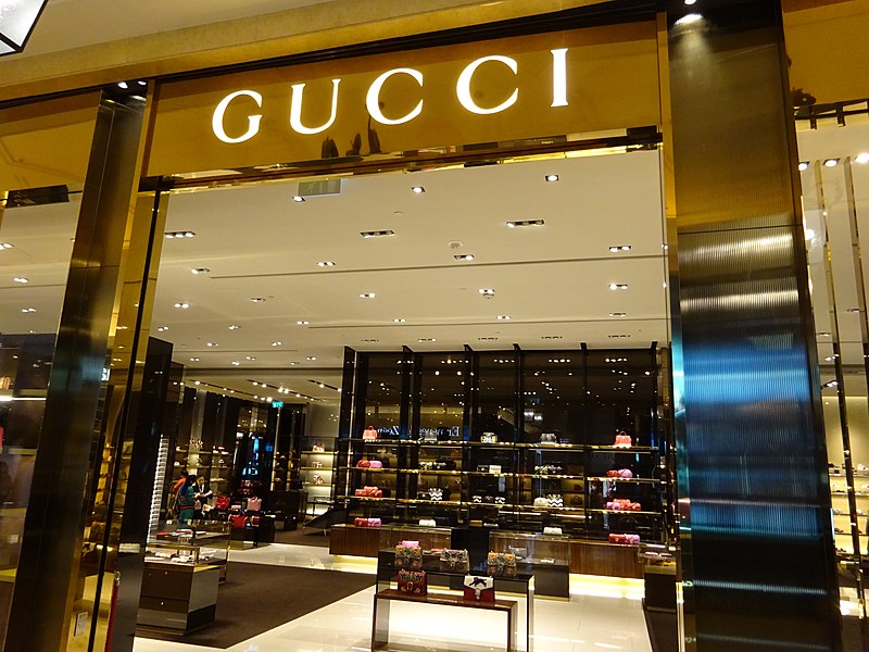 Популярные магазины Gucci