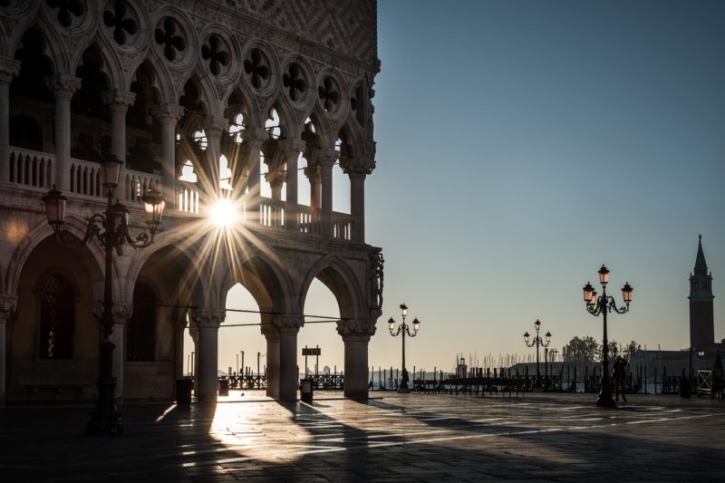 Красивое фото дворца Дожей в Венеции