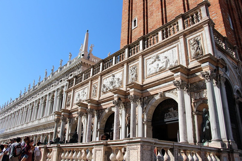 Кампанила собора святого Марка в городе Венеция