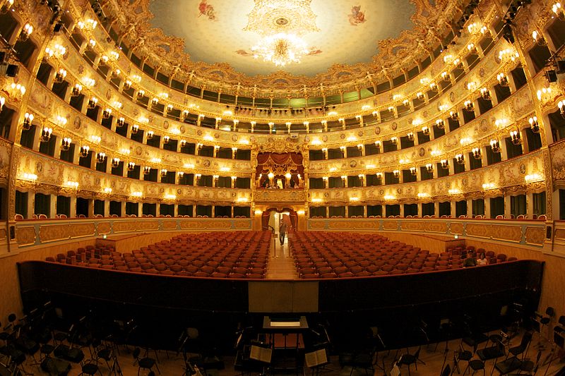 Театр Ла Фениче в городе Венеция