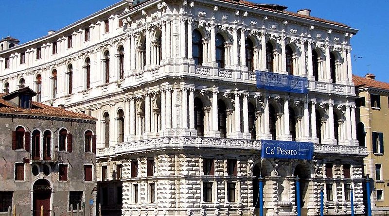 Дворец Ка-Пезаро в Венеции