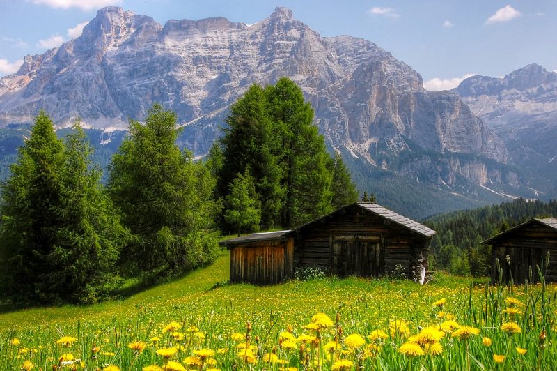 Вид на Доломитовые Альпы в Италии