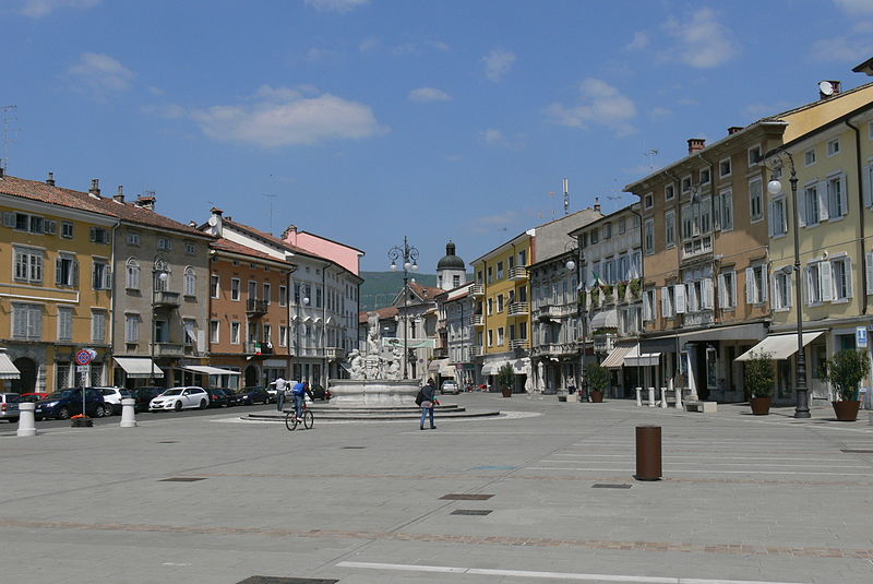 Площадь Piazza Vittoria в итальянском городе Гориция