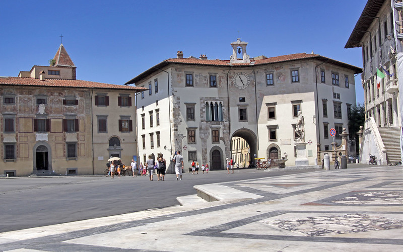 Площадь Piazza Dei Cavalieri в городе Пиза