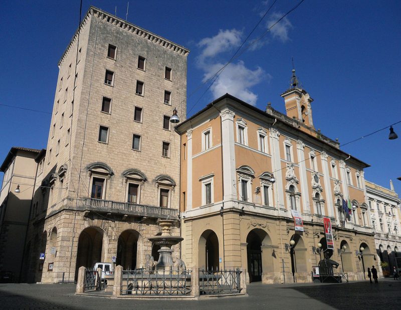 Дворец Palazzo Comunale в городе Риети