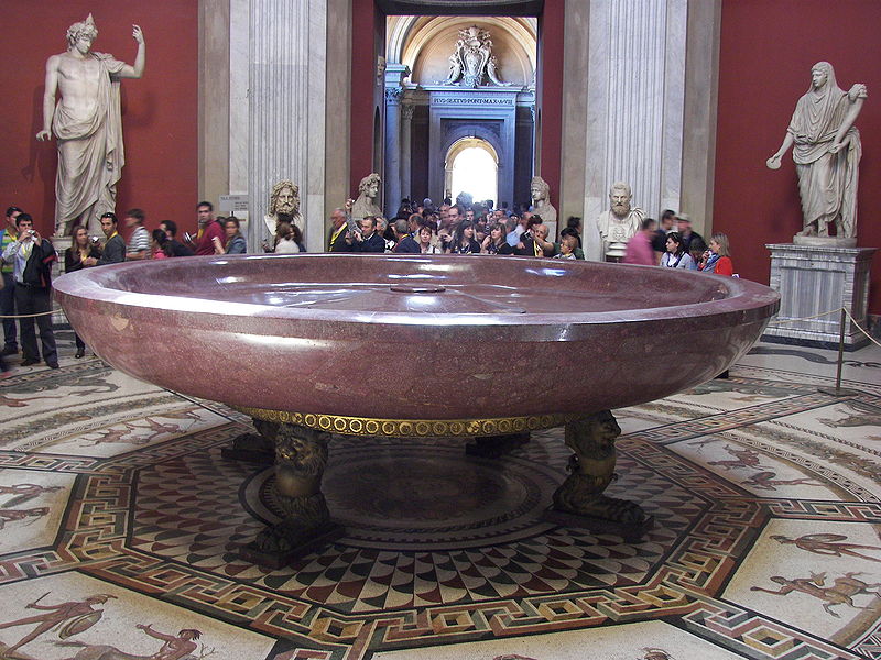 Один из экспонатов в музее Пия-Климента в Ватикане