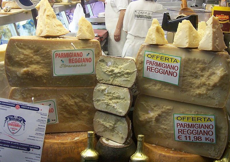 Стоимость итальянского сыра Пармезан в магазине