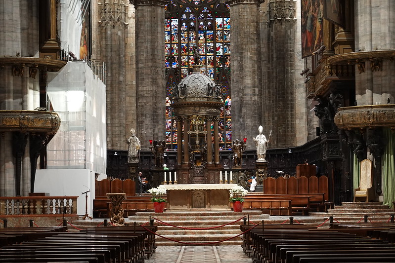 Алтарь в Кафедральном соборе Милана