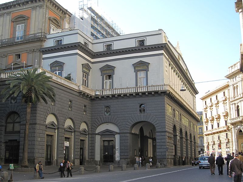 Оперный театр Сан-Карло в Неаполе
