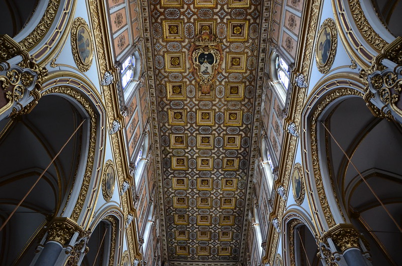 Роспись потолка в церкви Сан-Доменико-Маджоре в Неаполе